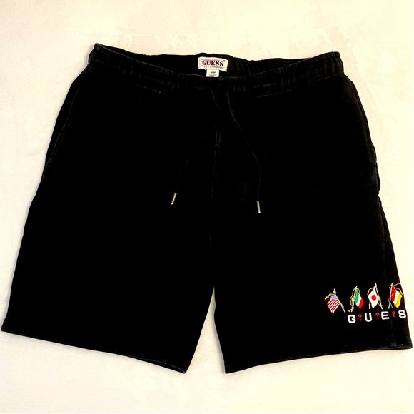 Guess Shorts Guess World Games Embroidered Flag Shorts Thick Cotton